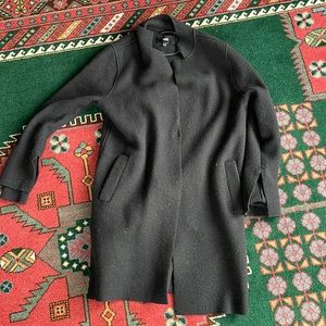 Line size large coat black